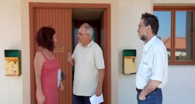 &Sigma;&tau;&eta; &Lambda;ή&mu;&nu;&omicron; &eta; &beta;&omicron;&upsilon;&lambda;&epsilon;&upsilon;&tau;ή&sigmaf; &tau;&omicron;&upsilon; &Kappa;&Kappa;&Epsilon; &Mu;&alpha;&rho;ί&alpha; &Kappa;&omicron;&mu;&nu;&eta;&nu;ά&kappa;&alpha;