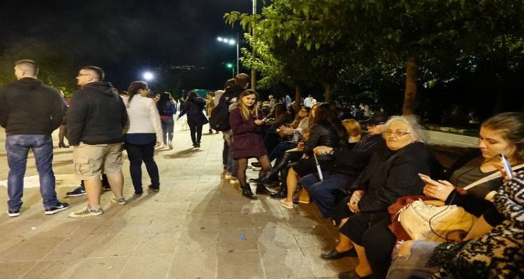&Delta;&epsilon;&kappa;ά&delta;&epsilon;&sigmaf; &omicron;&iota; &mu;&epsilon;&tau;&alpha;&sigma;&epsilon;&iota;&sigma;&mu;&omicron;ί &sigma;&tau;&alpha; &Iota;&omega;ά&nu;&nu;&iota;&nu;&alpha; | &Xi;&epsilon;&nu;ύ&chi;&tau;&eta;&sigma;&alpha;&nu; &sigma;&tau;&omicron;&upsilon;&sigmaf; &delta;&rho;ό&mu;&omicron;&upsilon;&sigmaf; &omicron;&iota; &kappa;ά&tau;&omicron;&iota;&kappa;&omicron;&iota; (photos)