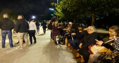 &Delta;&epsilon;&kappa;ά&delta;&epsilon;&sigmaf; &omicron;&iota; &mu;&epsilon;&tau;&alpha;&sigma;&epsilon;&iota;&sigma;&mu;&omicron;ί &sigma;&tau;&alpha; &Iota;&omega;ά&nu;&nu;&iota;&nu;&alpha; | &Xi;&epsilon;&nu;ύ&chi;&tau;&eta;&sigma;&alpha;&nu; &sigma;&tau;&omicron;&upsilon;&sigmaf; &delta;&rho;ό&mu;&omicron;&upsilon;&sigmaf; &omicron;&iota; &kappa;ά&tau;&omicron;&iota;&kappa;&omicron;&iota; (photos)