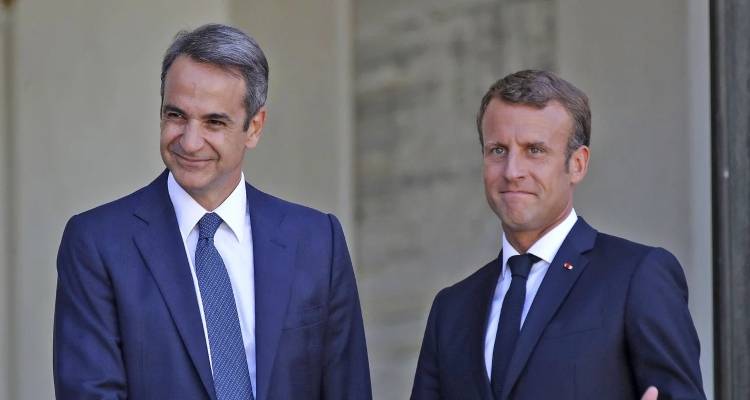 &laquo;&Sigma;&tau;&alpha;&theta;&mu;ό&sigmaf; &gamma;&iota;&alpha; &tau;&iota;&sigmaf; &sigma;&chi;έ&sigma;&epsilon;&iota;&sigmaf; &Pi;&alpha;&rho;&iota;&sigma;&iota;&omicron;ύ-&Alpha;&theta;ή&nu;&alpha;&sigmaf;, &theta;&alpha; &mu;&iota;&lambda;ή&sigma;&omicron;&upsilon;&nu; &mu;&epsilon; &mu;&iota;&alpha; &phi;&omega;&nu;ή &sigma;&epsilon; &mu;&iota;&alpha; &Mu;&epsilon;&sigma;ό&gamma;&epsilon;&iota;&omicron; &upsilon;&pi;ό έ&nu;&tau;&alpha;&sigma;&eta;&raquo;: &Tau;&alpha; &gamma;&alpha;&lambda;&lambda;&iota;&kappa;ά &Mu;&Mu;&Epsilon; &gamma;&iota;&alpha; &tau;&eta;&nu; &epsilon;&pi;ί&sigma;&kappa;&epsilon;&psi;&eta; &Mu;&alpha;&kappa;&rho;ό&nu;