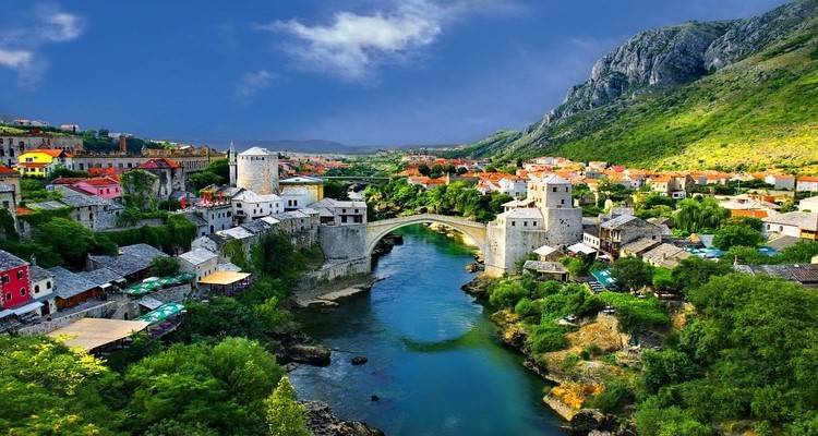 &Epsilon;&pi;&tau;ά &mu;&alpha;&theta;ή&tau;&rho;&iota;&epsilon;&sigmaf; &epsilon;&pi;έ&sigma;&tau;&rho;&epsilon;&psi;&alpha;&nu; έ&gamma;&kappa;&upsilon;&epsilon;&sigmaf; &alpha;&pi;ό &pi;&epsilon;&nu;&theta;ή&mu;&epsilon;&rho;&eta; &epsilon;&kappa;&delta;&rho;&omicron;&mu;ή