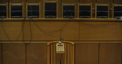 &Phi;&rho;ί&kappa;&eta; &sigma;&tau;&omicron;&nu; &Beta;ό&lambda;&omicron;: &Tau;&rho;&epsilon;&iota;&sigmaf; &mu;&alpha;&theta;&eta;&tau;έ&sigmaf; &kappa;&alpha;&tau;&eta;&gamma;&omicron;&rho;&omicron;ύ&nu;&tau;&alpha;&iota; &gamma;&iota;&alpha; &sigma;&epsilon;&xi;&omicron;&upsilon;&alpha;&lambda;&iota;&kappa;ή &kappa;&alpha;&kappa;&omicron;&pi;&omicron;ί&eta;&sigma;&eta; 10&chi;&rho;&omicron;&nu;&omicron;&upsilon; &sigma;&epsilon; &sigma;&chi;&omicron;&lambda;&epsilon;ί&omicron;