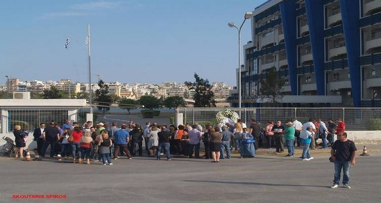 &Mu;&epsilon; ά&delta;&epsilon;&iota;&alpha; &chi;έ&rho;&iota;&alpha; έ&phi;&upsilon;&gamma;&alpha;&nu; &kappa;&alpha;&iota; &pi;ά&lambda;&iota; &alpha;&pi;ό &tau;&omicron; &Upsilon;&pi;. &Nu;&alpha;&upsilon;&tau;&iota;&lambda;ί&alpha;&sigmaf; &omicron;&iota; &phi;&omicron;&rho;&epsilon;ί&sigmaf; &Lambda;ή&mu;&nu;&omicron;&upsilon; &amp; &Alpha;&gamma;. &Epsilon;&upsilon;&sigma;&tau;&rho;&alpha;&tau;ί&omicron;&upsilon;