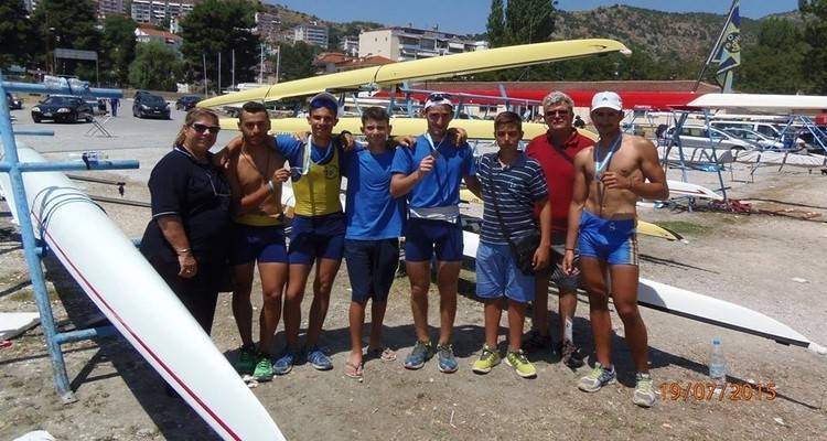 &Omicron; &Omicron;.&Epsilon;.&Pi;.&Alpha;. &Delta;ή&mu;&omicron;&upsilon; &Lambda;ή&mu;&nu;&omicron;&upsilon; &sigma;&upsilon;&gamma;&chi;&alpha;ί&rho;&epsilon;&iota; &tau;&omicron;&upsilon;&sigmaf; &alpha;&theta;&lambda;&eta;&tau;έ&sigmaf; &tau;&omicron;&upsilon; &Nu;.&Omicron;.&Lambda;. &gamma;&iota;&alpha; &tau;&iota;&sigmaf; &delta;&iota;&alpha;&kappa;&rho;ί&sigma;&epsilon;&iota;&sigmaf; &tau;&omicron;&upsilon;&sigmaf; &sigma;&tau;&omicron; &Pi;&alpha;&nu;&epsilon;&lambda;&lambda;ή&nu;&iota;&omicron; &Pi;&rho;&omega;&tau;ά&theta;&lambda;&eta;&mu;&alpha; &Kappa;&omega;&pi;&eta;&lambda;&alpha;&sigma;ί&alpha;&sigmaf;
