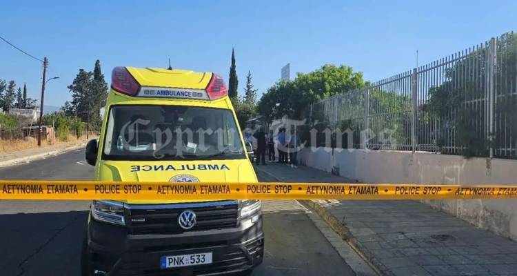 &laquo;&Kappa;&rho;&alpha;&tau;&omicron;ύ&sigma;&epsilon; &tau;&eta; &gamma;&upsilon;&nu;&alpha;ί&kappa;&alpha; &alpha;&pi;ό &tau;&omicron; &lambda;&alpha;&iota;&mu;ό, &epsilon;&kappa;&epsilon;ί&nu;&eta; έ&kappa;&alpha;&nu;&epsilon; &nu;ό&eta;&mu;&alpha; &gamma;&iota;&alpha; &beta;&omicron;ή&theta;&epsilon;&iota;&alpha;&raquo;: &Alpha;&upsilon;&tau;ό&pi;&tau;&eta;&sigmaf; &pi;&epsilon;&rho;&iota;&gamma;&rho;ά&phi;&epsilon;&iota; &pi;ώ&sigmaf; &omicron; &alpha;&sigma;&tau;&upsilon;&nu;&omicron;&mu;&iota;&kappa;ό&sigmaf; &pi;&upsilon;&rho;&omicron;&beta;ό&lambda;&eta;&sigma;&epsilon; &tau;&eta; &sigma;ύ&zeta;&upsilon;&gamma;ό &tau;&omicron;&upsilon; &sigma;&tau;&eta; &Lambda;&epsilon;&mu;&epsilon;&sigma;ό