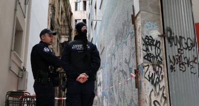 &Kappa;ά&mu;&epsilon;&rho;&alpha; &kappa;&alpha;&tau;έ&gamma;&rho;&alpha;&psi;&epsilon; &tau;&iota; έ&gamma;&iota;&nu;&epsilon; &pi;&rho;&iota;&nu; &tau;&eta;&nu; &pi;&tau;ώ&sigma;&eta; &tau;&eta;&sigmaf; 30&chi;&rho;&omicron;&nu;&eta;&sigmaf; &sigma;&tau;&eta;&nu; &Alpha;&theta;ή&nu;&alpha;: &Omicron; &Iota;&tau;&alpha;&lambda;ό&sigmaf; &tau;&eta;&nu; έ&kappa;&lambda;&epsilon;&iota;&sigma;&epsilon; έ&xi;&omega; &alpha;&pi;ό &tau;&omicron; &sigma;&pi;ί&tau;&iota;, έ&sigma;&pi;&alpha;&sigma;&epsilon; &mu;ό&nu;&eta; &tau;&eta;&sigmaf; &tau;&omicron; &tau;&zeta;ά&mu;&iota;