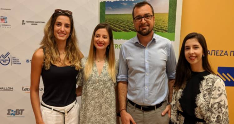 &Eta; &Lambda;ή&mu;&nu;&omicron;&sigmaf; &mu;&epsilon; 3 &sigma;&upsilon;&mu;&mu;&epsilon;&tau;&omicron;&chi;έ&sigmaf; &sigma;&tau;&omicron;&nu; &nu;&epsilon;&omicron;&sigma;ύ&sigma;&tau;&alpha;&tau;&omicron; &delta;&iota;&alpha;&gamma;&omega;&nu;&iota;&sigma;&mu;ό &tau;&rho;&omicron;&phi;ί&mu;&omega;&nu; &laquo;Trophy Challenge&raquo;