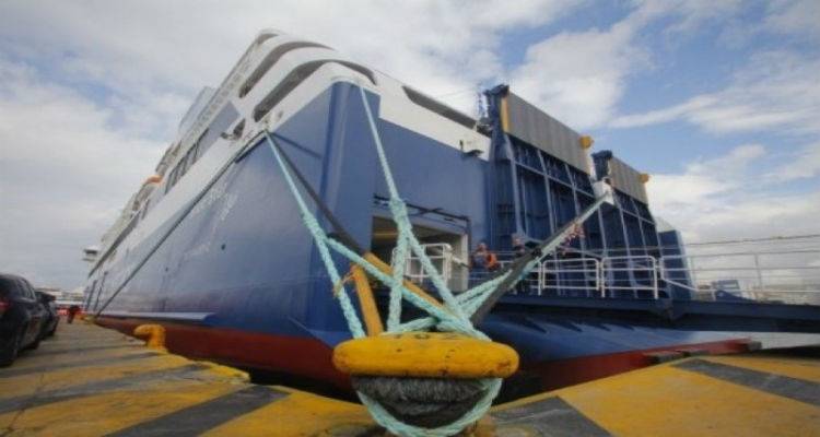 &Alpha;&pi;&epsilon;&rho;&gamma;ί&alpha; &sigma;&tau;&alpha; &pi;&lambda;&omicron;ί&alpha; &tau;&eta;&nu; &Tau;&epsilon;&tau;ά&rho;&tau;&eta; | &Theta;&alpha; &pi;&alpha;&rho;&alpha;&mu;&epsilon;ί&nu;&omicron;&upsilon;&nu; &delta;&epsilon;&mu;έ&nu;&alpha; &sigma;&tau;&alpha; &lambda;&iota;&mu;ά&nu;&iota;&alpha;