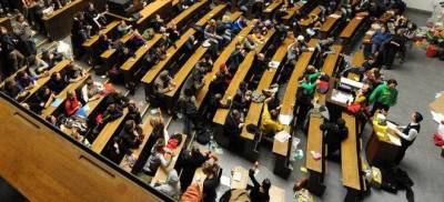 &Pi;&alpha;&nu;&epsilon;&pi;&iota;&sigma;&tau;ή&mu;&iota;&alpha; &sigma;&epsilon; &kappa;&rho;ί&sigma;&eta;: &Phi;&omicron;&iota;&tau;&eta;&tau;έ&sigmaf; &alpha;&pi;&epsilon;ί&lambda;&eta;&sigma;&alpha;&nu; &mu;&epsilon; &beta;&alpha;&sigma;&alpha;&nu;&iota;&sigma;&tau;ή&rho;&iota;&alpha; &kappa;&alpha;&theta;&eta;&gamma;&eta;&tau;ή &pi;&omicron;&upsilon; &delta;&epsilon;&nu; &alpha;&pi;&epsilon;&rho;&gamma;&epsilon;ί