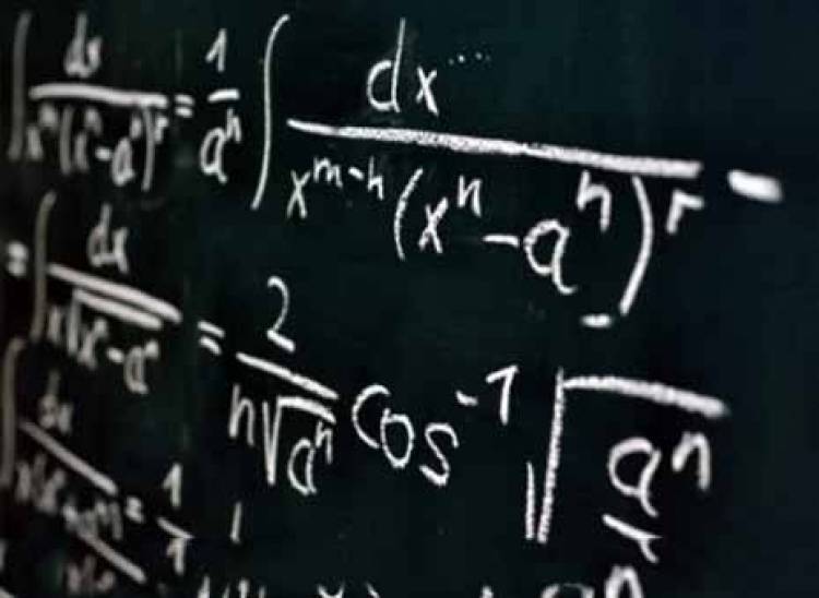 Το χρέος και τα μαθηματικά του Χότζα