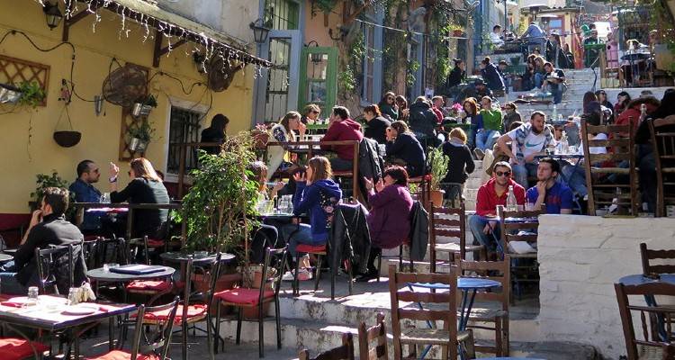 Κορωνοϊός: Έρχονται νέα μέτρα με κλείσιμο καταστημάτων