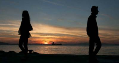 &Eta; &iota;&sigma;&tau;&omicron;&rho;ί&alpha; &tau;&omega;&nu; &zeta;&epsilon;&upsilon;&gamma;&alpha;&rho;&iota;ώ&nu; &pi;&omicron;&upsilon; &chi;&omega;&rho;ί&zeta;&omicron;&upsilon;&nu; (ή... &omicron; &pi;ό&lambda;&epsilon;&mu;&omicron;&sigmaf; &tau;&omega;&nu; &Rho;ό&omicron;&upsilon;&zeta;)