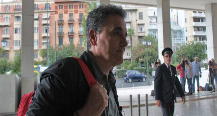 &Kappa;ό&nu;&tau;&rho;&epsilon;&sigmaf; &mu;&epsilon; &tau;&omicron; &kappa;&alpha;&lambda;&eta;&mu;έ&rho;&alpha;: &Pi;&alpha;&zeta;ά&rho;&iota;&alpha; &Tau;&sigma;&alpha;&kappa;&alpha;&lambda;ώ&tau;&omicron;&upsilon; &mu;&epsilon; &theta;&epsilon;&sigma;&mu;&omicron;ύ&sigmaf; &gamma;&iota;&alpha; &upsilon;&pi;&epsilon;&rho;&tau;&alpha;&mu;&epsilon;ί&omicron; &kappa;&alpha;&iota; &Delta;&Epsilon;&Kappa;&Omicron;