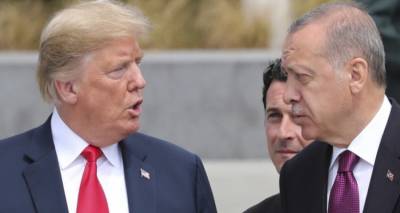 &laquo;&Phi;&omega;&nu;έ&sigmaf;&raquo; &Tau;&rho;&alpha;&mu;&pi; &sigma;&epsilon; &Epsilon;&rho;&nu;&tau;&omicron;&gamma;ά&nu; &kappa;&alpha;&iota; &kappa;&upsilon;&rho;ώ&sigma;&epsilon;&iota;&sigmaf; &sigma;&tau;&eta;&nu; &Tau;&omicron;&upsilon;&rho;&kappa;ί&alpha; &gamma;&iota;&alpha; &tau;&eta;&nu; &epsilon;&iota;&sigma;&beta;&omicron;&lambda;ή &sigma;&tau;&eta; &Sigma;&upsilon;&rho;ί&alpha; | &Mu;&alpha;ί&nu;&omicron;&nu;&tau;&alpha;&iota; &omicron;&iota; &mu;ά&chi;&epsilon;&sigmaf; &sigma;&tau;&omicron; &Mu;&alpha;&nu;&mu;&pi;ί&tau;&zeta;