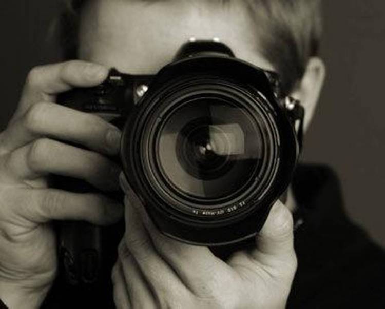 &Sigma;&epsilon;&mu;&iota;&nu;ά&rho;&iota;&alpha; &phi;&omega;&tau;&omicron;&gamma;&rho;&alpha;&phi;ί&alpha;&sigmaf; &alpha;&pi;ό &tau;&omicron; &Lambda;ύ&kappa;&epsilon;&iota;&omicron; &Epsilon;&lambda;&lambda;&eta;&nu;ί&delta;&omega;&nu; &Lambda;ή&mu;&nu;&omicron;&upsilon;