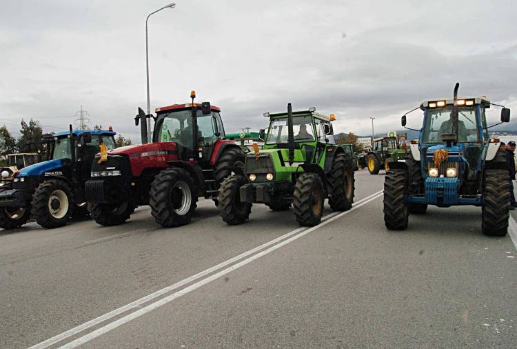 Αντιδρούν στη φορολόγηση οι αγρότες - Βγαίνουν στους δρόμους τα τρακτέρ