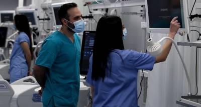 &Kappa;&omicron;&rho;&omega;&nu;&omicron;ϊό&sigmaf;: &Sigma;&tau;&alpha; 2.801 &tau;&alpha; &nu;έ&alpha; &kappa;&rho;&omicron;ύ&sigma;&mu;&alpha;&tau;&alpha; | 75 &theta;ά&nu;&alpha;&tau;&omicron;&iota; - 781 &delta;&iota;&alpha;&sigma;&omega;&lambda;&eta;&nu;&omega;&mu;έ&nu;&omicron;&iota;