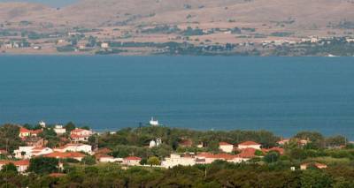 &Lambda;ή&mu;&nu;&omicron;&sigmaf;: &Pi;&alpha;&rho;&alpha;&delta;&omicron;&sigma;&iota;&alpha;&kappa;ό &pi;&alpha;&nu;&eta;&gamma;ύ&rho;&iota; &sigma;&tau;&omicron; &Nu;. &Pi;&epsilon;&delta;&iota;&nu;ό &alpha;&pi;ό &tau;&omicron;&nu; &Iota;&epsilon;&rho;ό &Nu;&alpha;ό &Mu;&epsilon;&tau;&alpha;&mu;&omicron;&rho;&phi;ώ&sigma;&epsilon;&omega;&sigmaf; &tau;&omicron;&upsilon; &Sigma;&omega;&tau;ή&rho;&alpha;