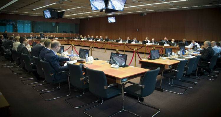 &Kappa;&alpha;&tau;ά&phi;&epsilon;&rho;&alpha;&nu; &nu;&alpha; &kappa;ά&nu;&omicron;&upsilon;&nu; &laquo;&theta;&rho;ί&lambda;&epsilon;&rho;&raquo; &tau;&eta;&nu; &upsilon;&pi;&omicron;-&delta;ό&sigma;&eta; &tau;&omega;&nu; 800 &epsilon;&kappa;&alpha;&tau;. &epsilon;&upsilon;&rho;ώ