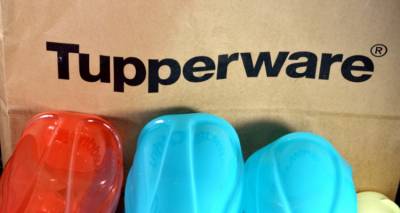 &Sigma;&tau;&omicron;...&pi;&alpha;&rho;&alpha;&pi;έ&nu;&tau;&epsilon; &sigma;ώ&theta;&eta;&kappa;&epsilon; &eta; Tupperware -To &pi;&lambda;ά&nu;&omicron; &gamma;&iota;&alpha; &tau;&alpha; &theta;&rho;&upsilon;&lambda;&iota;&kappa;ά &tau;&alpha;&pi;&epsilon;&rho;ά&kappa;&iota;&alpha;