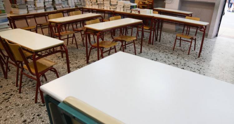 &Kappa;&alpha;&beta;ά&lambda;&alpha;: &Tau;&omicron; &xi;&upsilon;&lambda;&omicron;&delta;&alpha;&rho;&mu;ό &tau;&omicron;&upsilon; &pi;&alpha;&iota;&delta;&iota;&omicron;ύ &tau;&omicron;&upsilon; &alpha;&pi;ό &mu;&epsilon;&gamma;&alpha;&lambda;ύ&tau;&epsilon;&rho;&omicron;&upsilon;&sigmaf; &mu;&alpha;&theta;&eta;&tau;έ&sigmaf; &kappa;&alpha;&tau;&alpha;&gamma;&gamma;έ&lambda;&lambda;&epsilon;&iota; &pi;&alpha;&tau;έ&rho;&alpha;&sigmaf;