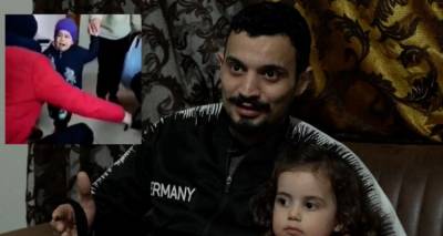 &laquo;&Mu;&pi;&alpha;&mu;&pi;ά &mu;&eta;&nu; &kappa;&lambda;&alpha;&iota;&sigmaf;&raquo;: &Pi;&alpha;&tau;έ&rho;&alpha;&sigmaf; &pi;&epsilon;&rho;&iota;έ&gamma;&rho;&alpha;&psi;&epsilon; &pi;ώ&sigmaf; &epsilon;&pi;έ&zeta;&eta;&sigma;&epsilon; 4 &eta;&mu;έ&rho;&epsilon;&sigmaf; &theta;&alpha;&mu;&mu;έ&nu;&omicron;&sigmaf; &sigma;&tau;&alpha; &epsilon;&rho;&epsilon;ί&pi;&iota;&alpha; &mu;&epsilon; &tau;&eta;&nu; 4 &epsilon;&tau;ώ&nu; &kappa;ό&rho;&eta; &tau;&omicron;&upsilon;