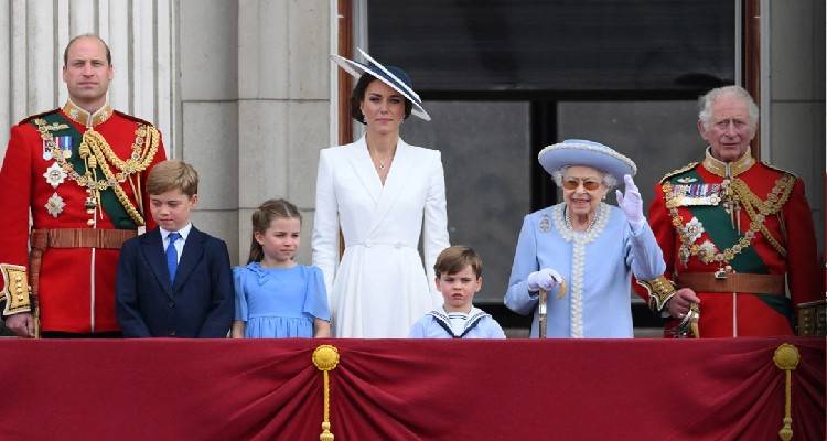 Ελισάβετ: «Η γέφυρα του Λονδίνου έπεσε» | Τι προβλέπει το πρωτόκολλο για τη διαδοχή της βασίλισσας