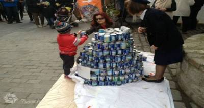 &Tau;&omicron; &laquo;&Delta;έ&nu;&tau;&rho;&omicron; &tau;&eta;&sigmaf; &alpha;&gamma;ά&pi;&eta;&raquo; &theta;&alpha; &phi;&upsilon;&tau;&epsilon;&upsilon;&tau;&epsilon;ί &gamma;&iota;&alpha; ά&lambda;&lambda;&eta; &mu;&iota;&alpha; &chi;&rho;&omicron;&nu;&iota;ά &sigma;&tau;&eta; &Lambda;ή&mu;&nu;&omicron;