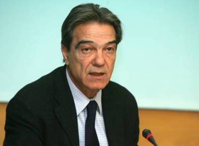 &Omicron; &Nu;. &Sigma;&eta;&phi;&omicron;&upsilon;&nu;ά&kappa;&eta;&sigmaf; &gamma;&iota;&alpha; &tau;&alpha; &alpha;&pi;&omicron;&tau;&epsilon;&lambda;έ&sigma;&mu;&alpha;&tau;&alpha; &tau;&omega;&nu; &epsilon;&kappa;&lambda;&omicron;&gamma;ώ&nu; &kappa;&alpha;&iota; &tau;&eta; &nu;ί&kappa;&eta; &tau;&omicron;&upsilon; &Sigma;&Upsilon;&Rho;&Iota;&Zeta;&Alpha;: &laquo;&Tau;&alpha; &pi;ά&nu;&tau;&alpha; &rho;&epsilon;&iota;&raquo;