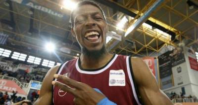 &Omicron;&upsilon;ί&gamma;&kappa;&iota;&nu;&sigmaf;: "&Lambda;ά&tau;&rho;&epsilon;&psi;&alpha; &tau;&eta; &Lambda;ή&mu;&nu;&omicron;, &tau;&alpha; &tau;&omicron;&pi;ί&alpha; &tau;&eta;&sigmaf;, ό&lambda;&alpha;".