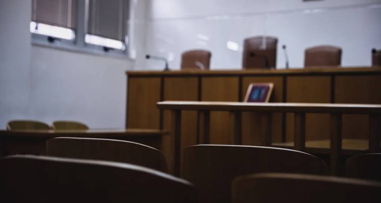 &Theta;&epsilon;&sigma;&sigma;&alpha;&lambda;&omicron;&nu;ί&kappa;&eta;: Έ&nu;&omicron;&chi;&omicron;&sigmaf; &kappa;&alpha;&iota; &sigma;&tau;&omicron; &Epsilon;&phi;&epsilon;&tau;&epsilon;ί&omicron; &iota;&delta;&iota;&omicron;&kappa;&tau;ή&tau;&eta;&sigmaf; &alpha;&kappa;&iota;&nu;ή&tau;&omicron;&upsilon; &gamma;&iota;&alpha; &kappa;ά&mu;&epsilon;&rho;&alpha; &sigma;&epsilon; &delta;&iota;&alpha;&mu;έ&rho;&iota;&sigma;&mu;&alpha; &mu;&iota;&sigma;&theta;ώ&tau;&rho;&iota;&alpha;&sigmaf;