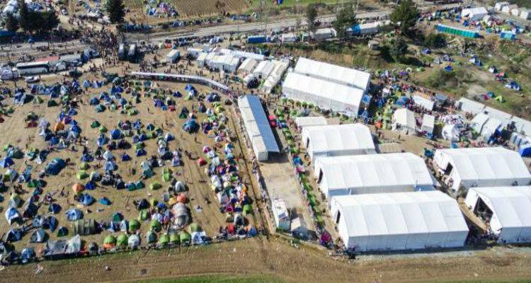 &Kappa;&alpha;&tau;&alpha;&upsilon;&lambda;&iota;&sigma;&mu;ό&sigmaf; &mu;ό&nu;&iota;&mu;&omega;&nu; &pi;&rho;&omicron;&sigma;&phi;ύ&gamma;&omega;&nu; &eta; &Epsilon;&lambda;&lambda;ά&delta;&alpha; - &Omicron;&sigma;&omicron;&iota; &mu;&pi;&alpha;ί&nu;&omicron;&upsilon;&nu; &sigma;&tau;&eta; &chi;ώ&rho;&alpha;, &epsilon;&gamma;&kappa;&lambda;&omega;&beta;ί&zeta;&omicron;&nu;&tau;&alpha;&iota;