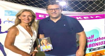 &Sigma;&upsilon;&nu;&epsilon;&rho;&gamma;&alpha;&sigma;ί&alpha; &Mu;&alpha;&rho;&iota;&nu;ά&kappa;&eta; &ndash; &Pi;&omicron;&lambda;ύ&zeta;&omicron;&upsilon; &kappa;&alpha;&iota; &sigma;&epsilon; &mu;&epsilon;&lambda;&lambda;&omicron;&nu;&tau;&iota;&kappa;ά &alpha;&theta;&lambda;&eta;&tau;&iota;&kappa;ά &gamma;&epsilon;&gamma;&omicron;&nu;ό&tau;&alpha; &tau;&eta;&sigmaf; &Lambda;ή&mu;&nu;&omicron;&upsilon;