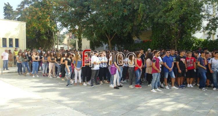 Στον Αγιασμό του ΓΕΛ και του ΕΠΑλ Μύρινας Έπαρχος και Δήμαρχος Λήμνου (mp3 + photos)