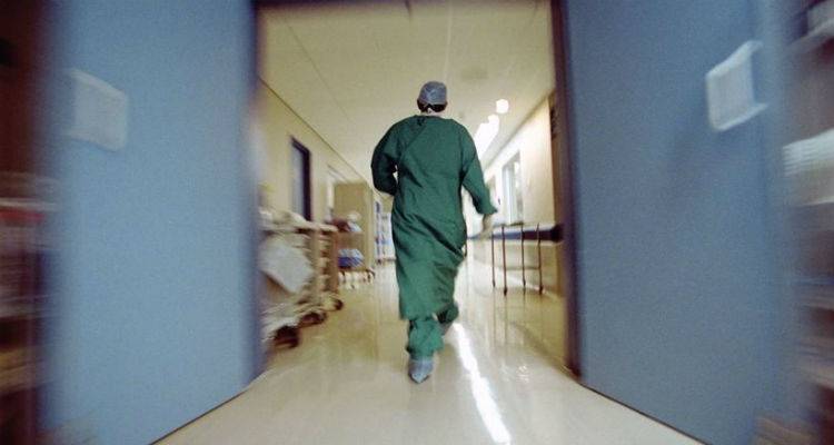 &Sigma;&upsilon;&nu;&alpha;&gamma;&epsilon;&rho;&mu;ό&sigmaf; &gamma;&iota;&alpha; &tau;&eta; &sigma;&pi;&epsilon;ί&rho;&alpha; &tau;&omega;&nu; &nu;&omicron;&sigma;&omicron;&kappa;&omicron;&mu;&epsilon;ί&omega;&nu;: &Pi;&alpha;&nu;ά&kappa;&rho;&iota;&beta;&alpha; &mu;&eta;&chi;&alpha;&nu;ή&mu;&alpha;&tau;&alpha; έ&kappa;&alpha;&nu;&alpha;&nu; &phi;&tau;&epsilon;&rho;ά &sigma;&epsilon; &lambda;ί&gamma;&epsilon;&sigmaf; &mu;έ&rho;&epsilon;&sigmaf;