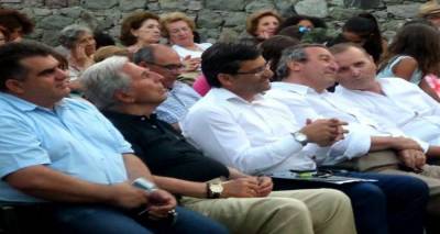 &Sigma;&upsilon;&gamma;&chi;&alpha;&rho;&eta;&tau;ή&rho;&iota;&alpha; &Mu;&alpha;&rho;&iota;&nu;ά&kappa;&eta; &gamma;&iota;&alpha; &tau;&iota;&sigmaf; &epsilon;&kappa;&delta;&eta;&lambda;ώ&sigma;&epsilon;&iota;&sigmaf; &Alpha;&nu;&alpha;&beta;ί&omega;&sigma;&eta;&sigmaf; &tau;&omicron;&upsilon; &Alpha;&rho;&chi;&alpha;ί&omicron;&upsilon; &Pi;&epsilon;&nu;&tau;ά&theta;&lambda;&omicron;&upsilon;