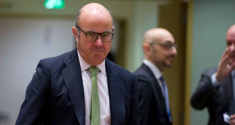 &Alpha;&nu;&tau;&iota;&pi;&rho;ό&epsilon;&delta;&rho;&omicron;&sigmaf; &Epsilon;&Kappa;&Tau;: &laquo;&Omicron;&lambda;&alpha; &alpha;&nu;&omicron;&iota;&chi;&tau;ά &gamma;&iota;&alpha; &tau;&eta;&nu; &chi;ά&rho;&alpha;&xi;&eta; &nu;&omicron;&mu;&iota;&sigma;&mu;&alpha;&tau;&iota;&kappa;ή&sigmaf; &pi;&omicron;&lambda;&iota;&tau;&iota;&kappa;ή&sigmaf;&raquo;