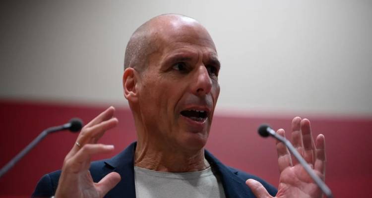 &Alpha;&pi;&omicron;&kappa;ά&lambda;&upsilon;&psi;&eta; &Beta;&alpha;&rho;&omicron;&upsilon;&phi;ά&kappa;&eta;: &Eta; &tau;&rho;ί&omega;&rho;&eta; &epsilon;&iota;&kappa;&omicron;&nu;&iota;&kappa;ή &delta;&iota;&alpha;&pi;&rho;&alpha;&gamma;&mu;ά&tau;&epsilon;&upsilon;&sigma;&eta; &mu;&epsilon; &tau;&omicron;&nu; &pi;&rho;έ&sigma;&beta;&eta; &tau;&eta;&sigmaf; &Gamma;&epsilon;&rho;&mu;&alpha;&nu;ί&alpha;&sigmaf; &pi;&rho;&iota;&nu; &omicron; &Sigma;&Upsilon;&Rho;&Iota;&Zeta;&Alpha; &gamma;ί&nu;&epsilon;&iota; &kappa;&upsilon;&beta;έ&rho;&nu;&eta;&sigma;&eta; -&Beta;&omicron;&lambda;έ&sigmaf; &kappa;&alpha;&tau;ά &Tau;&sigma;ί&pi;&rho;&alpha;