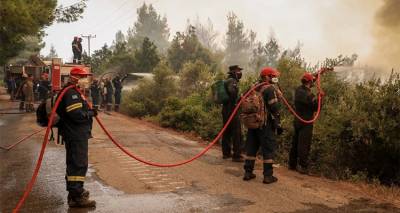 &Phi;&omega;&tau;&iota;ά &sigma;&tau;&eta;&nu; &Epsilon;ύ&beta;&omicron;&iota;&alpha;: &Delta;&rho;&alpha;&mu;&alpha;&tau;&iota;&kappa;έ&sigmaf; &sigma;&tau;&iota;&gamma;&mu;έ&sigmaf; &sigma;&tau;&eta; &Gamma;&alpha;&lambda;&alpha;&tau;&sigma;ώ&nu;&alpha; - &Alpha;&gamma;&omega;&nu;ί&alpha; &gamma;&iota;&alpha; &tau;&eta;&nu; &Iota;&sigma;&tau;&iota;&alpha;ί&alpha;
