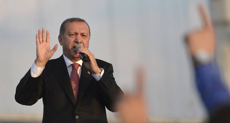 Κάντο όπως η Ελλάδα: «Παραιτήσου» λέει στον Ερντογάν η τουρκική αντιπολίτευση