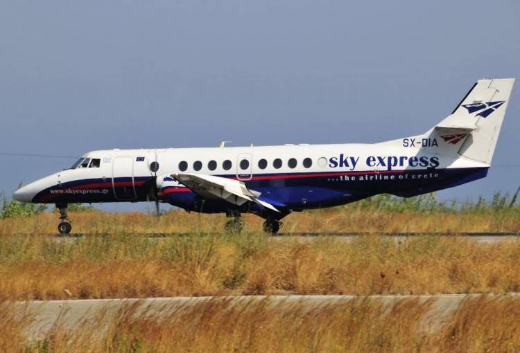 &Eta; Sky Express &sigma;&upsilon;&nu;&delta;έ&epsilon;&iota; &tau;&eta; &Lambda;ή&mu;&nu;&omicron; &mu;&epsilon; &tau;&eta;&nu; &Alpha;&lambda;&epsilon;&xi;&alpha;&nu;&delta;&rho;&omicron;ύ&pi;&omicron;&lambda;&eta;