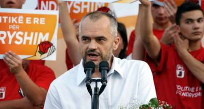 &Rho;ά&mu;&alpha;: &Omicron;&iota; &Tau;&sigma;ά&mu;&eta;&delta;&epsilon;&sigmaf; &pi;&rho;έ&pi;&epsilon;&iota; &nu;&alpha; &mu;&pi;&omicron;&rho;&omicron;ύ&nu; &nu;&alpha; &delta;&iota;&epsilon;&kappa;&delta;&iota;&kappa;ή&sigma;&omicron;&upsilon;&nu; &pi;&epsilon;&rho;&iota;&omicron;&upsilon;&sigma;&iota;&alpha;&kappa;ά &delta;&iota;&kappa;&alpha;&iota;ώ&mu;&alpha;&tau;&alpha; &sigma;&tau;&eta;&nu; &Epsilon;&lambda;&lambda;ά&delta;&alpha;