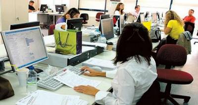 &Pi;ώ&sigmaf; &theta;&alpha; &lambda;&epsilon;&iota;&tau;&omicron;&upsilon;&rho;&gamma;ή&sigma;&omicron;&upsilon;&nu; &omicron;&iota; &Delta;ή&mu;&omicron;&iota; &kappa;&alpha;&tau;ά &tau;&iota;&sigmaf; &Epsilon;&kappa;&lambda;&omicron;&gamma;έ&sigmaf;