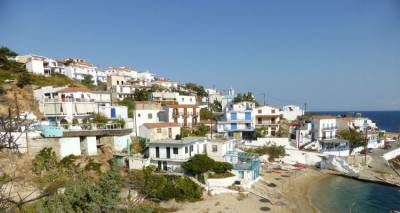 "&Tau;&omicron;&lambda;&mu;ά&mu;&epsilon; &gamma;&iota;&alpha; &tau;&omicron; &Beta;. &Alpha;&iota;&gamma;&alpha;ί&omicron;": &Tau;&omicron;&upsilon;&rho;&iota;&sigma;&tau;&iota;&kappa;ή &pi;&rho;&omicron;&beta;&omicron;&lambda;ή &kappa;&alpha;&iota; &iota;&sigma;&omicron;&mu;&epsilon;&rho;ή&sigmaf; &chi;&rho;&eta;&mu;&alpha;&tau;&omicron;&delta;ό&tau;&eta;&sigma;&eta; &pi;&rho;&omicron;&tau;ά&sigma;&epsilon;&omega;&nu;