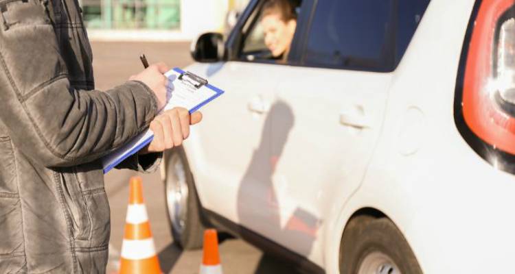 &Alpha;&nu;&alpha;&tau;&rho;&omicron;&pi;έ&sigmaf;: &Delta;ί&pi;&lambda;&omega;&mu;&alpha; &omicron;&delta;ή&gamma;&eta;&sigma;&eta;&sigmaf; &alpha;&pi;ό &tau;&alpha; 17, &alpha;&lambda;&lambda;&alpha;&gamma;έ&sigmaf; &sigma;&tau;&omicron;&nu; &tau;&rho;ό&pi;&omicron; &epsilon;&xi;έ&tau;&alpha;&sigma;&eta;&sigmaf;