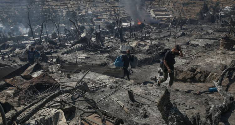 Στα χαρακώματα η Λέσβος: Τέλος το ΚΥΤ στη Μόρια λένε κάτοικοι και μετανάστες | Ψάχνει λύση η κυβέρνηση