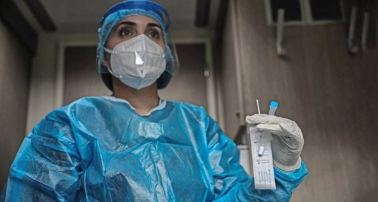 Κορωνοϊός: 1.424 νέα κρούσματα | 680 στην Αττική και 155 στη Θεσσαλονίκη