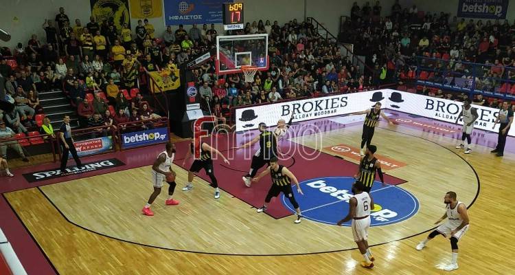 Μανωλόπουλος: «Αφιερώνουμε τη νίκη στον Παντελή Μπούμπουρα και στον εκπληκτικό κόσμο μας»