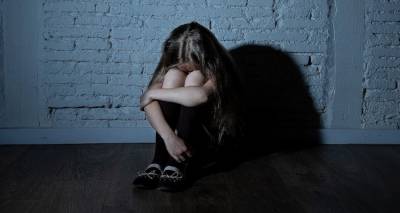 &Beta;&iota;&alpha;&sigma;&mu;ό&sigmaf; 8&chi;&rho;&omicron;&nu;&eta;&sigmaf; &sigma;&tau;&eta; &Rho;ό&delta;&omicron;: &Omicron;&mu;&omicron;&lambda;ό&gamma;&eta;&sigma;&epsilon; &eta; &theta;&epsilon;ί&alpha; &ndash; &Tau;&eta;&nu; &kappa;&alpha;&kappa;&omicron;&pi;&omicron;ί&eta;&sigma;&epsilon; &kappa;&alpha;&iota; &kappa;&alpha;&tau;&eta;&gamma;ό&rho;&eta;&sigma;&epsilon; &tau;&omicron;&nu; &pi;&alpha;&pi;&pi;&omicron;ύ