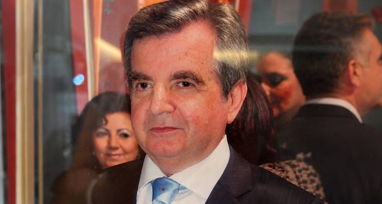 Έ&nu;&alpha;&sigmaf; &chi;&rho;ό&nu;&omicron;&sigmaf; &chi;&omega;&rho;ί&sigmaf; &tau;&omicron;&nu; &Delta;&eta;&mu;ή&tau;&rho;&eta; &Kappa;&alpha;&rho;&alpha;&beta;&alpha;&sigma;ί&lambda;&eta;: &Eta; &sigma;&upsilon;&gamma;&kappa;&iota;&nu;&eta;&tau;&iota;&kappa;ή &alpha;&nu;ά&rho;&tau;&eta;&sigma;&eta; &tau;&eta;&sigmaf; &sigma;&upsilon;&zeta;ύ&gamma;&omicron;&upsilon; &tau;&omicron;&upsilon; &gamma;&iota;&alpha; &tau;&eta;&nu; &epsilon;&pi;έ&tau;&epsilon;&iota;&omicron; &tau;&eta;&sigmaf; &alpha;&pi;ώ&lambda;&epsilon;&iota;&alpha;&sigmaf;